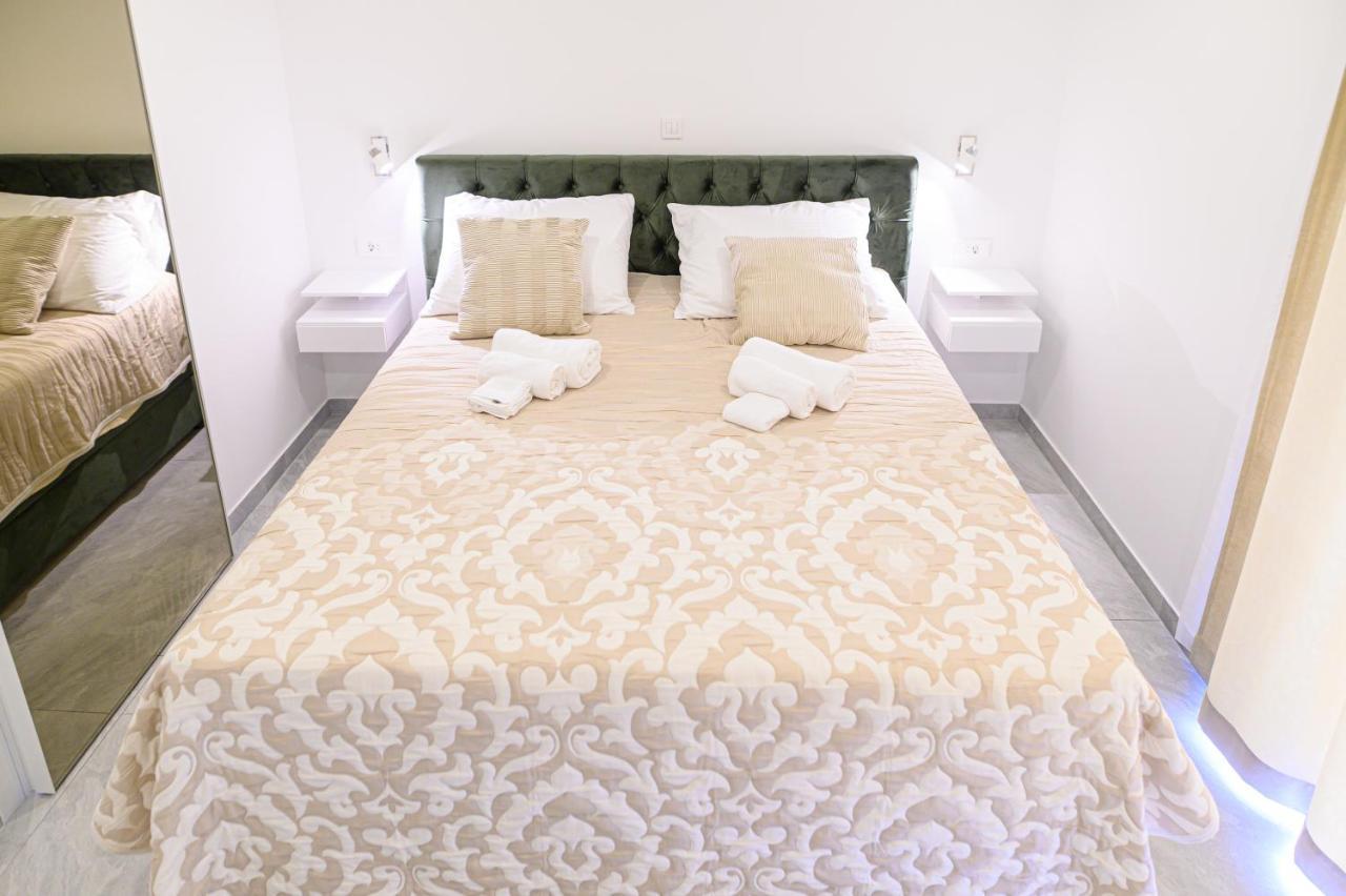Luxury Rooms Green And Gold Σπλιτ Εξωτερικό φωτογραφία