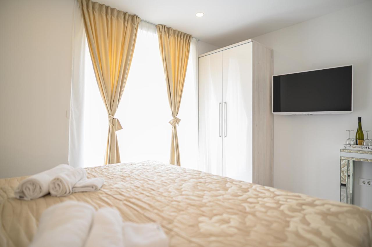 Luxury Rooms Green And Gold Σπλιτ Εξωτερικό φωτογραφία