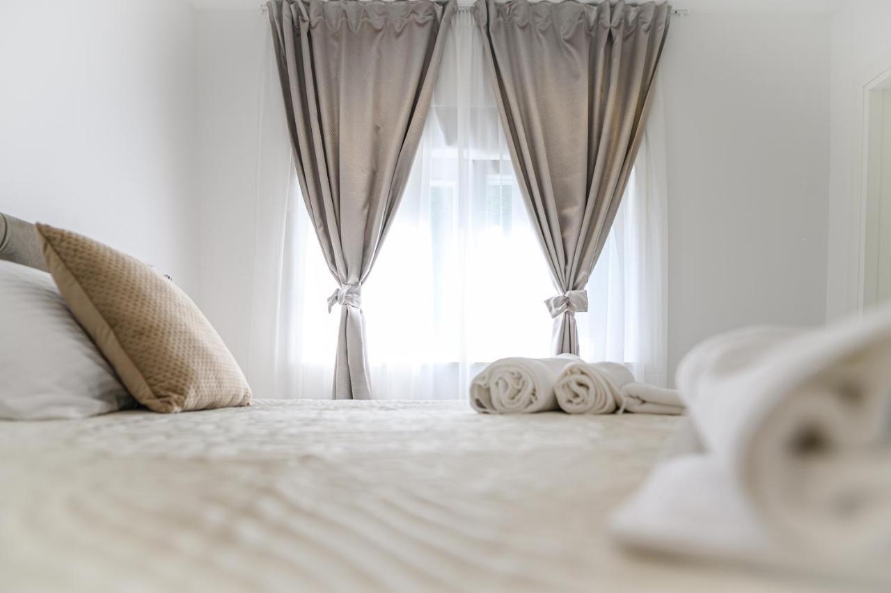Luxury Rooms Green And Gold Σπλιτ Εξωτερικό φωτογραφία